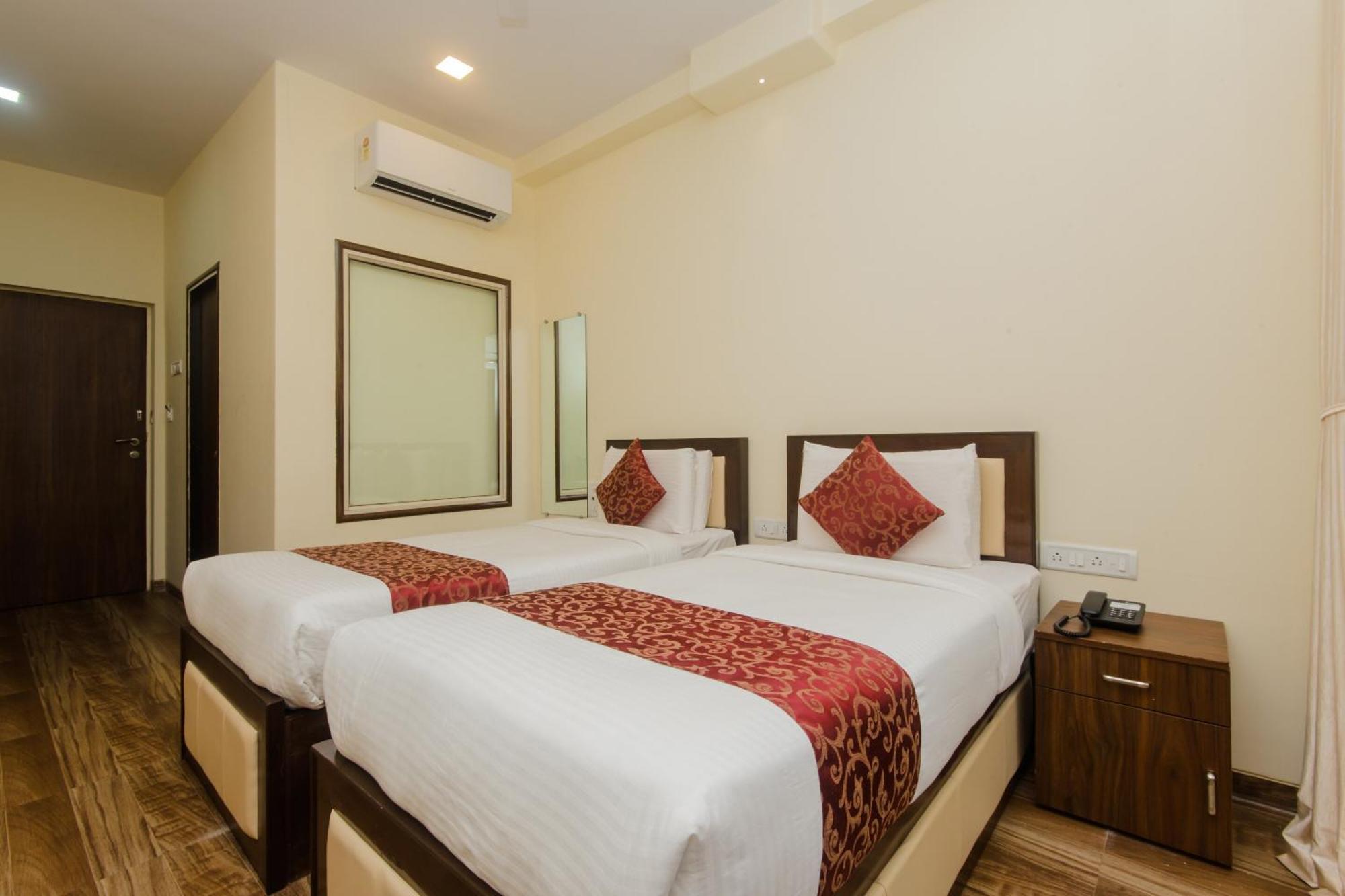 FabHotel Divine Residency Mumbai Exterior foto